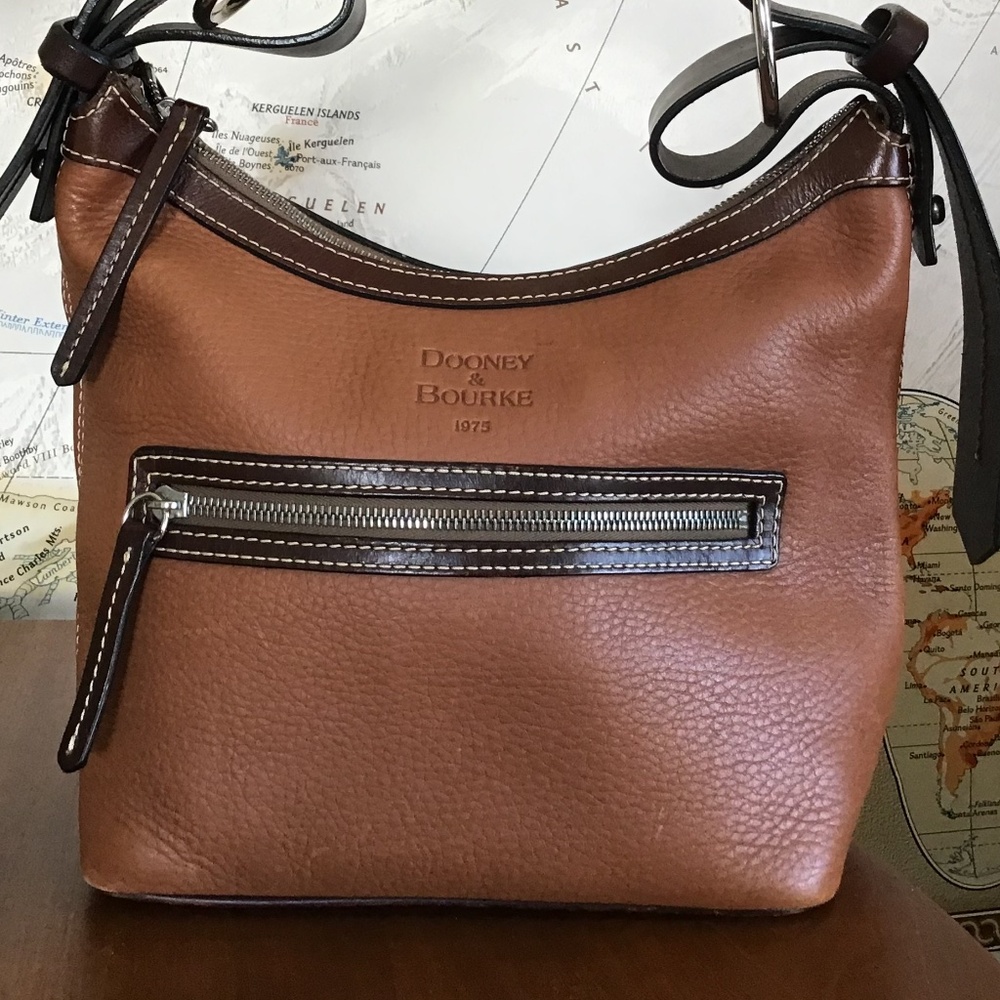 DOONEY & BOURKE 1975 Vintage Pebble Grain Hobo Bag - Picture 4 of 16